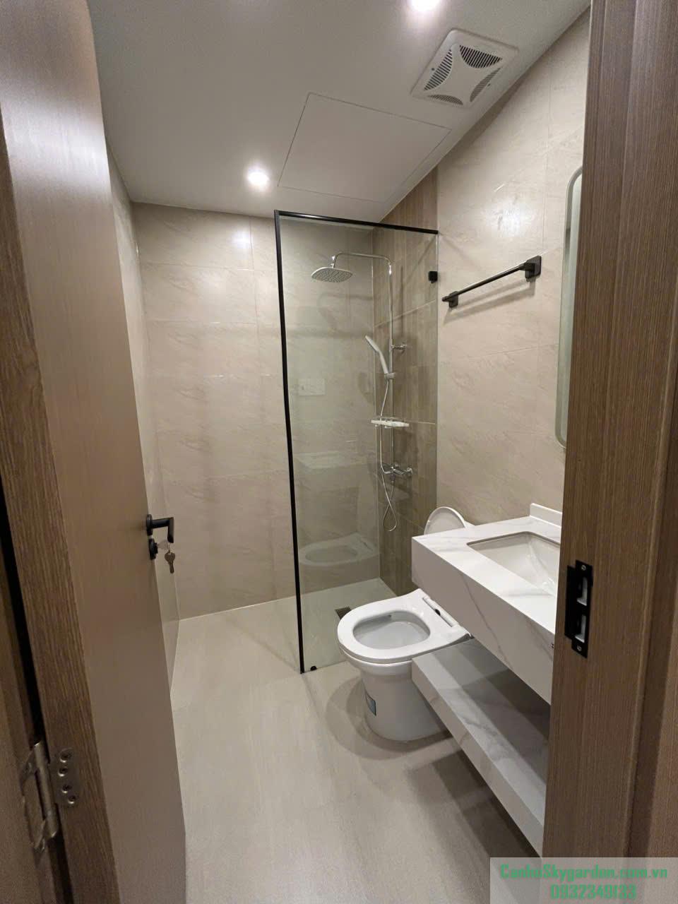 Bán CH Sky 3 2PN 1WC giá 4ty1 (view hồ bơi) Bán (8)