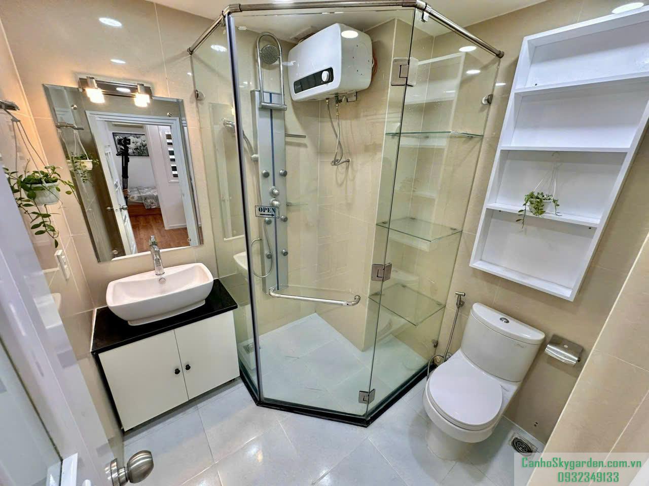 Bán CH Sky 3 2PN 1WC giá 4ty1 (view hồ bơi) Bán (12)
