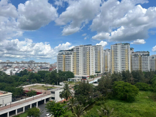 Bán CH Sky 3 2PN 1WC giá 4ty1 (view hồ bơi) sky garden 3 cho thuê (1)