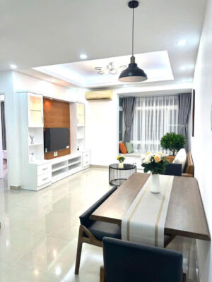 cần Cho thuê CH Sky 3 2PN 2WC view nội khu lầu 3 giá 15tr/ tháng Bán (87)