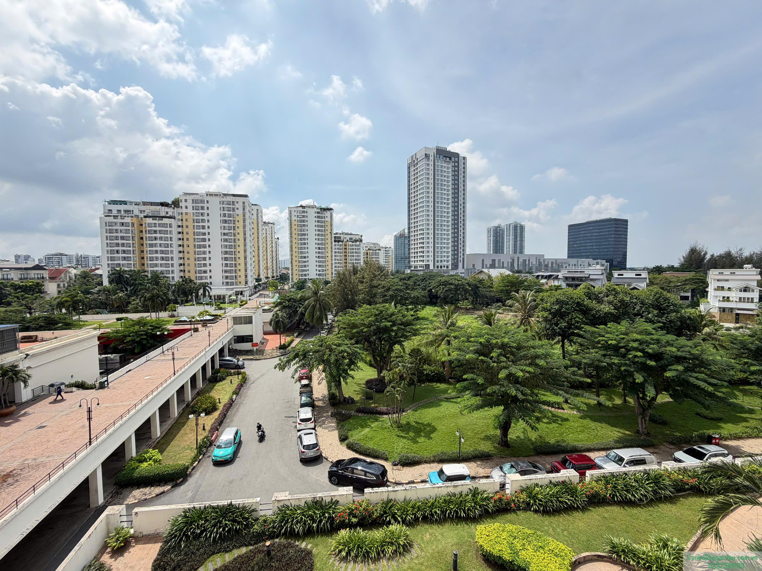 cho thuê căn góc view hồ bơi Sky garden 3 3PN 2WC giá 35 triệu/ tháng - 4 cho thuê căn góc view hồ bơi Sky garden 3 3PN 2WC giá 35 triệu/ tháng Cho Thuê (4)