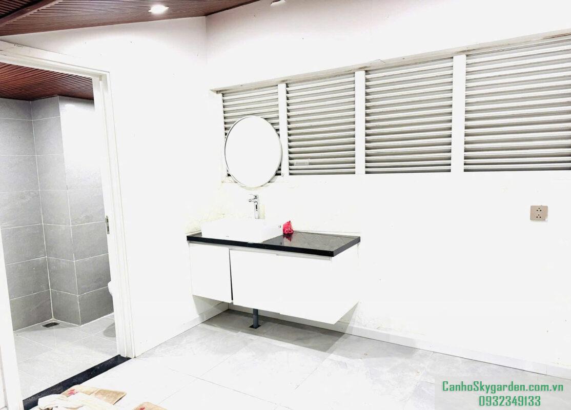 Cần bán căn Sky Garden 3, DT 57m2 - 2 phòng ngủ đầy đủ nội thất. Giá đầu tư rẻ nhất thị trường Bán (72)