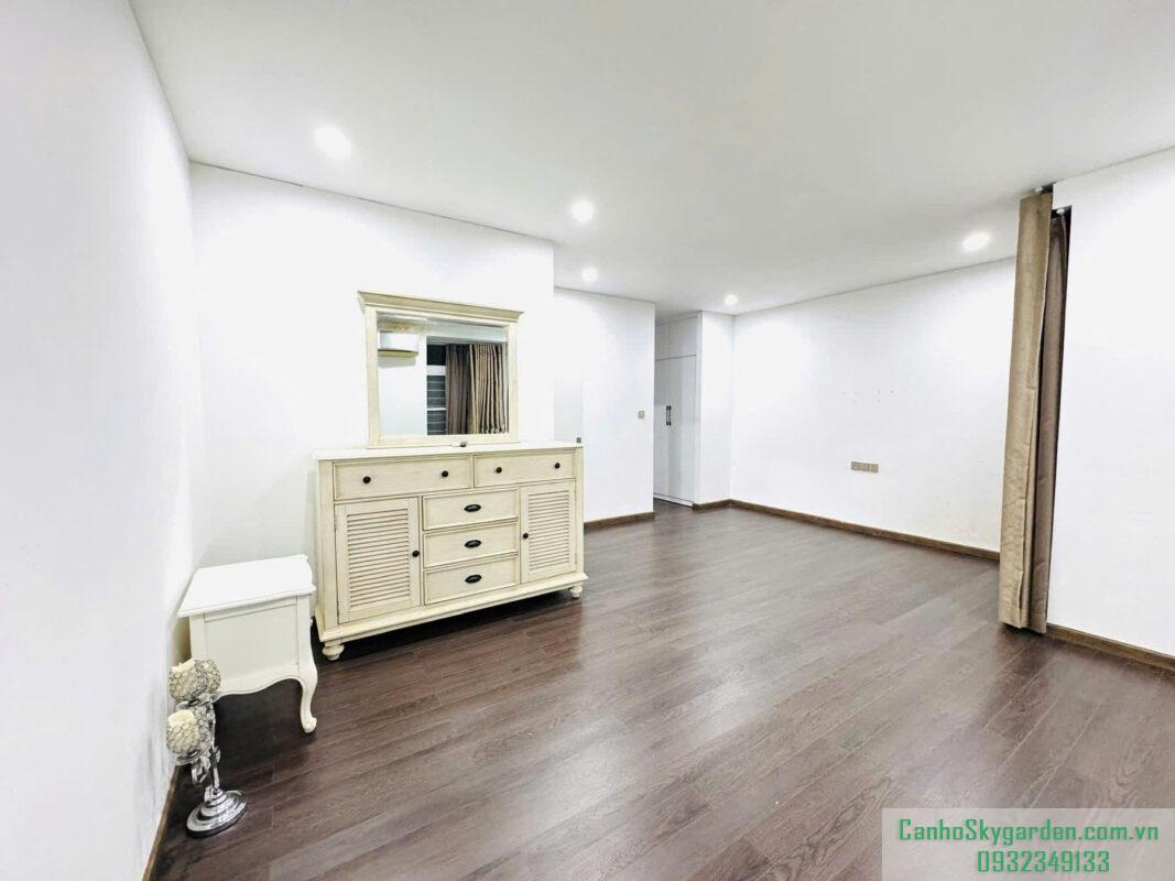 Cần bán căn Sky Garden 3, DT 57m2 - 2 phòng ngủ đầy đủ nội thất. Giá đầu tư rẻ nhất thị trường Bán (75)