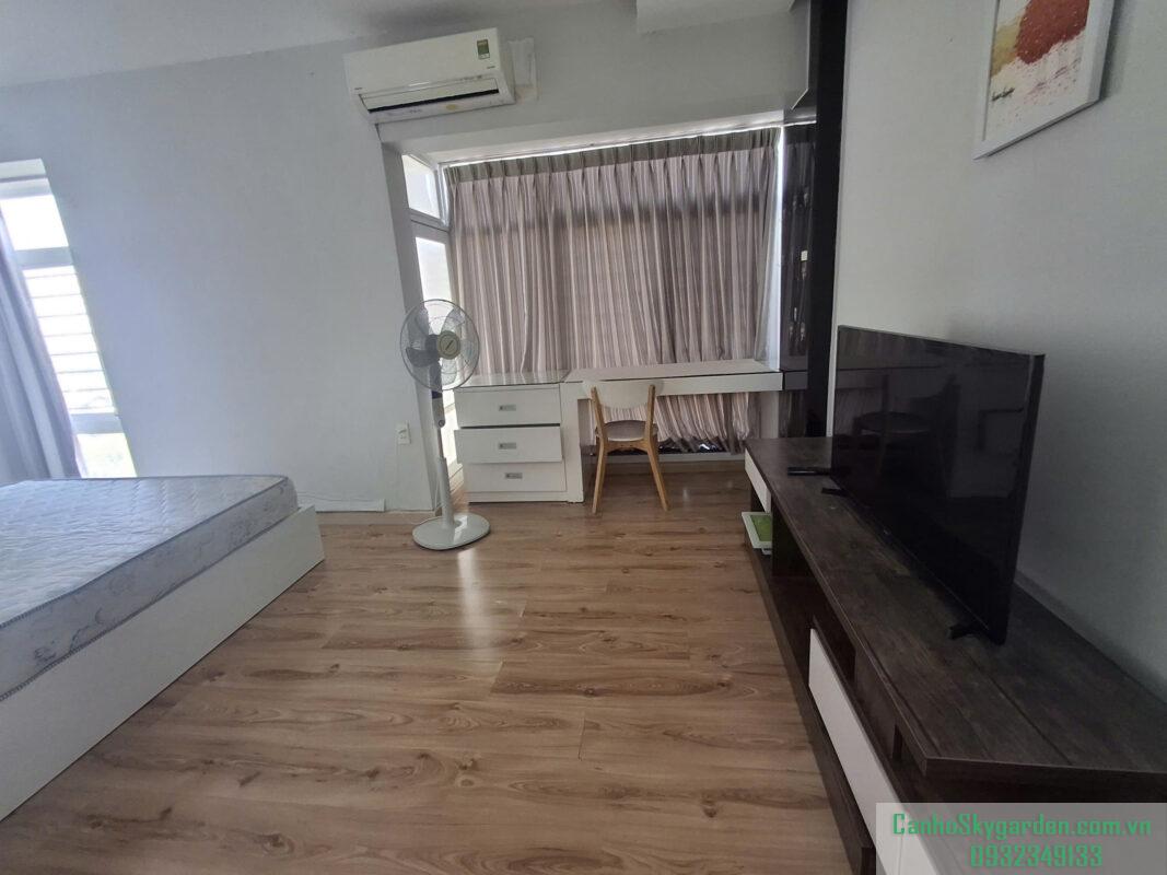 Căn hộ Sky Garden 2 81m2, 2 phòng ngủ, 2 toilets - full nội thất giá 13 triệu/tháng -nhà mới đẹp Cho Thuê (44)