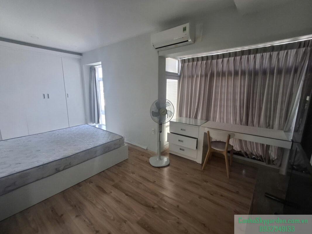 Căn hộ Sky Garden 2 81m2, 2 phòng ngủ, 2 toilets - full nội thất giá 13 triệu/tháng -nhà mới đẹp Cho Thuê (46)