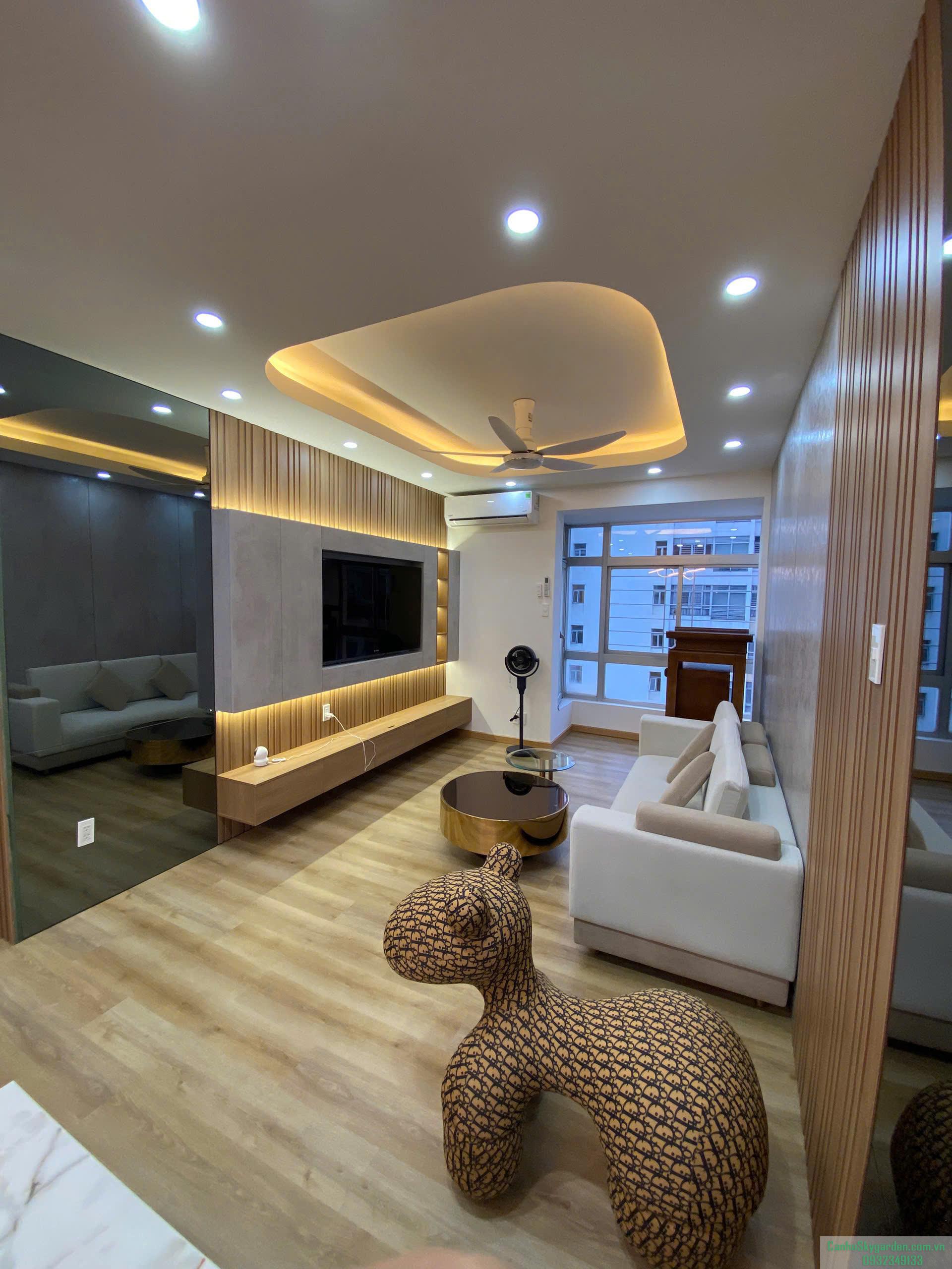Bán căn góc Sky Garden 2 - 3 phòng ngủ, view hồ bơi ,giá tốt Bán (9)