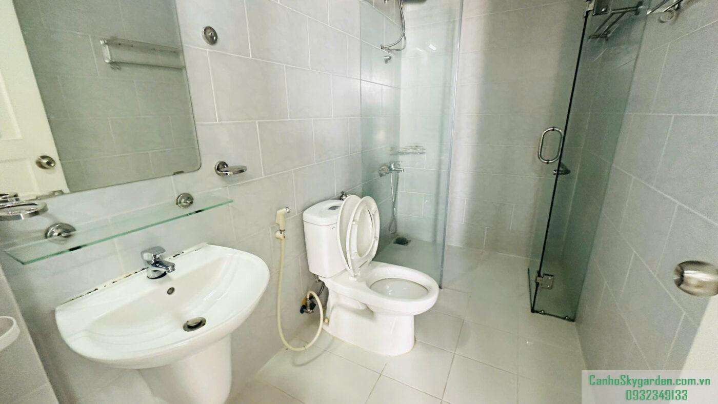 CHO THUÊ CĂN GÓC SÂN VƯỜN SKY GARDEN 3 .Nhà full nội thất đẹp Cho Thuê (42)