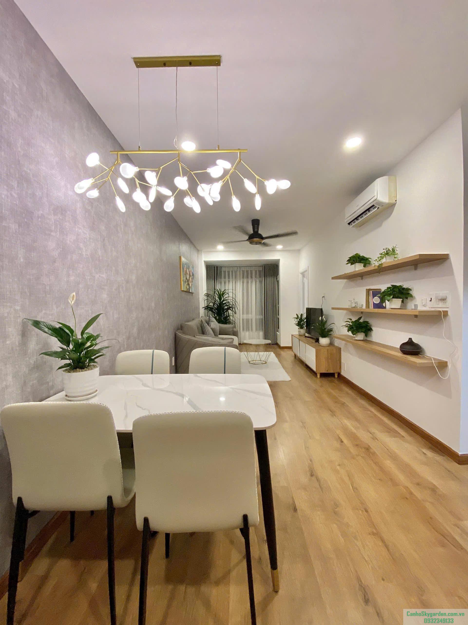 Chủ nhà cần tiền bán nhanh, bán rẻ. Bán căn hộ Sky Garden 3.Thiết kế: 2 phòng ngủ, 1 wc Nhà full nội thất đẹp, xịn Bán (10)