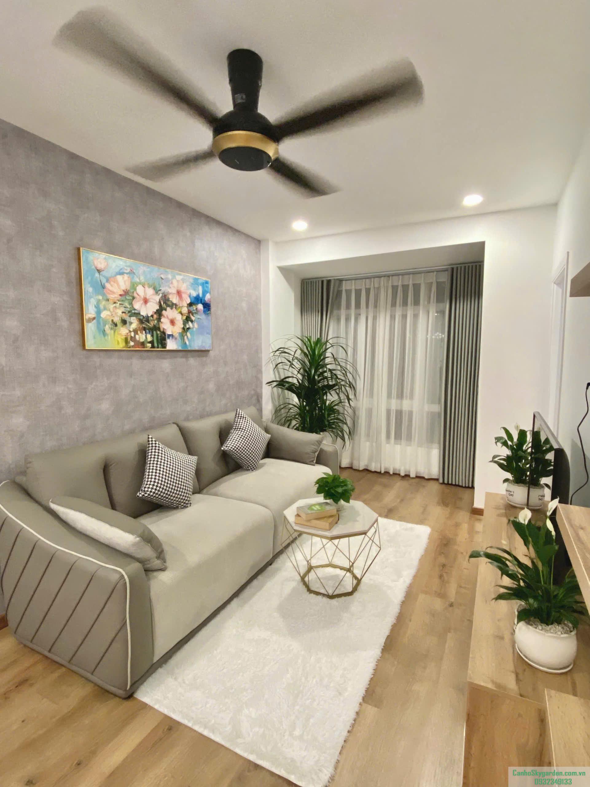Chủ nhà cần tiền bán nhanh, bán rẻ. Bán căn hộ Sky Garden 3.Thiết kế: 2 phòng ngủ, 1 wc Nhà full nội thất đẹp, xịn Bán (12)